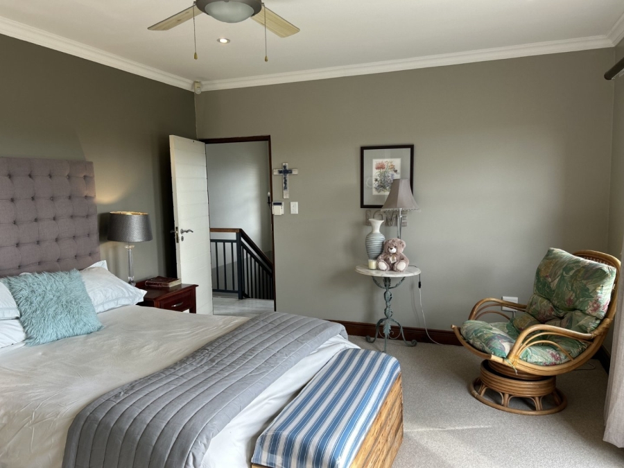 4 Bedroom Property for Sale in Blue Mountain Village Western Cape